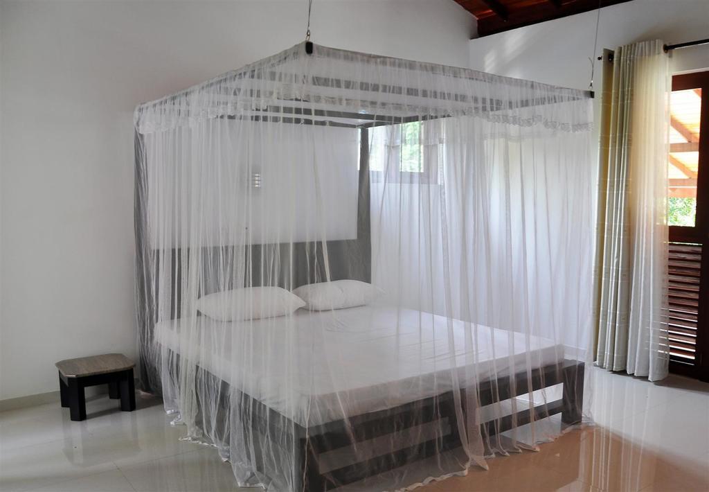 Harris Villa Hikkaduwa Zimmer foto