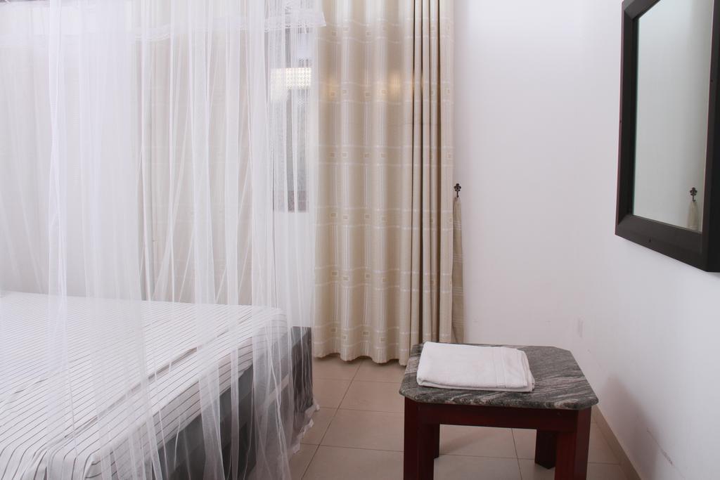 Harris Villa Hikkaduwa Zimmer foto